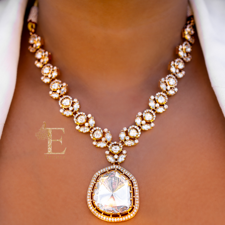 Amara Necklace Set