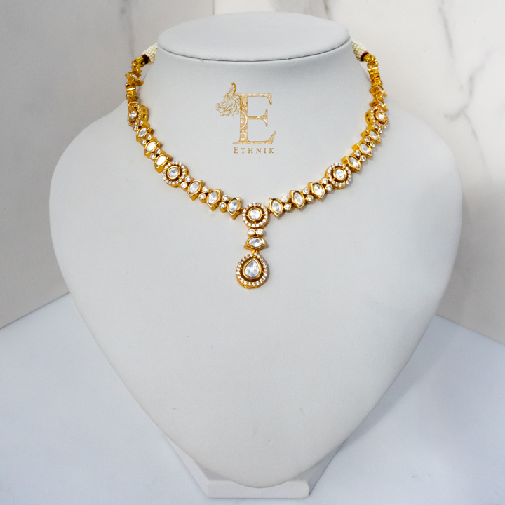 Aabha Necklace Set