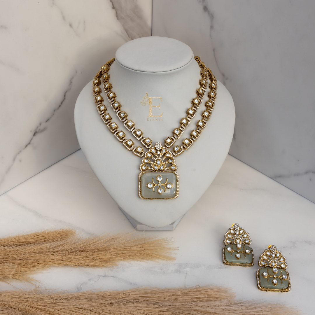 Kamalini Necklace Set