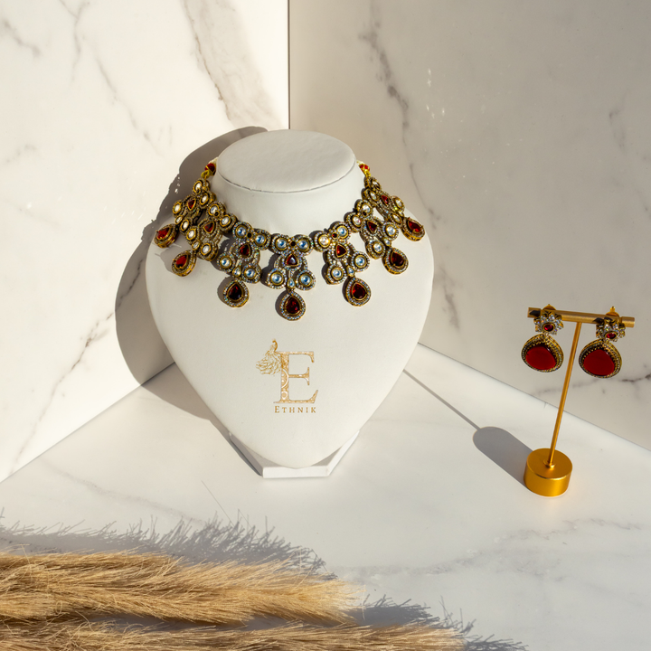 Saumya Necklace Set Ruby