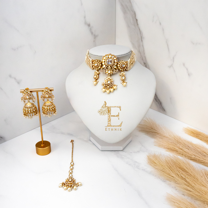 Tarini Necklace Set